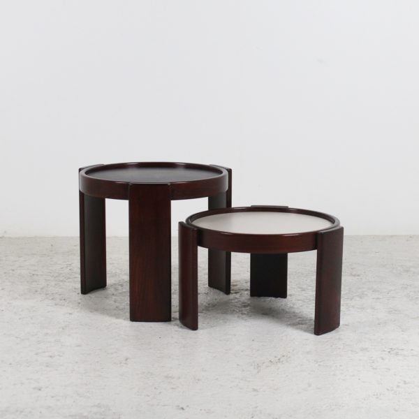 Tables basses rondes vintage 1960, en hêtre et mélaminé, de Gianfranco Frattini pour Cassina.