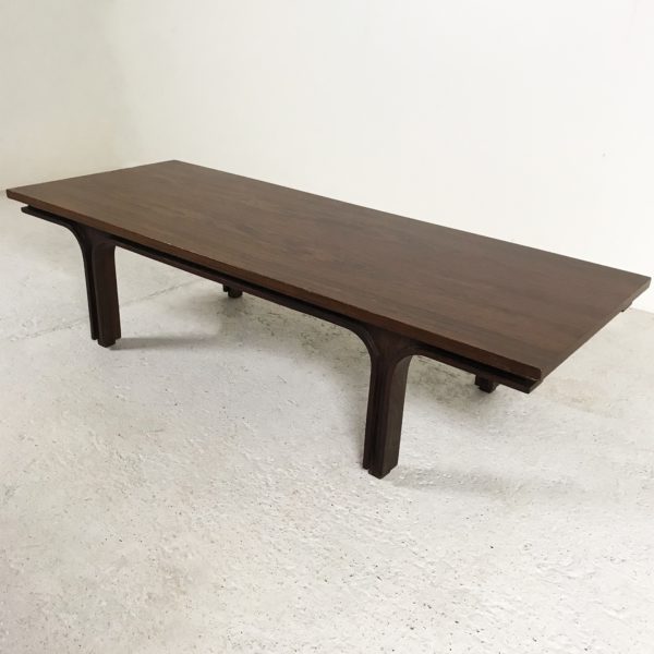 Table basse, banc vintage en palissandre 1950, de Gianfranco Frattini, édition Bernini.