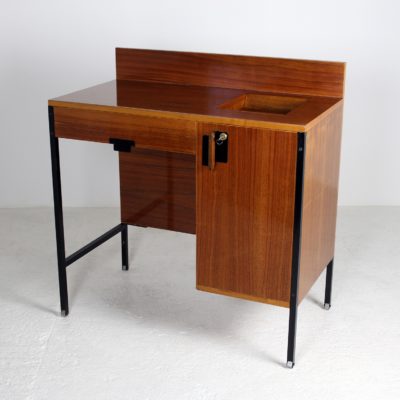 Italian desk by Ico Parisi Vintage desk, 50&#039;s, by Ico Parisi edited by MIM, Italian design.