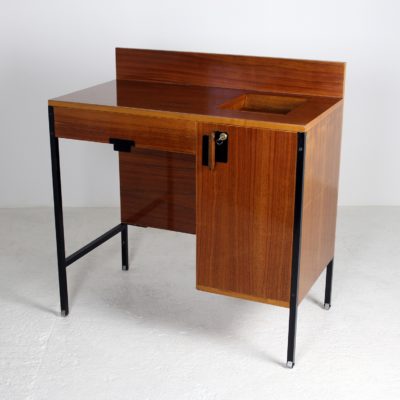 Bureau italien d'Ico Parisi Bureau vintage, années 50, d'Ico Parisi édité par MIM, design italien.