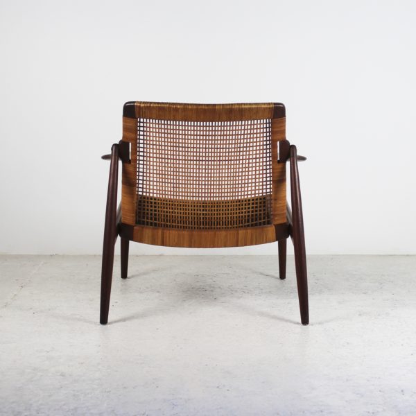 Fauteuils vintage "Easy Chair"1950, en teck et dossier canné, de Hartmut Lohmeyer, édités par Wilkhahn.