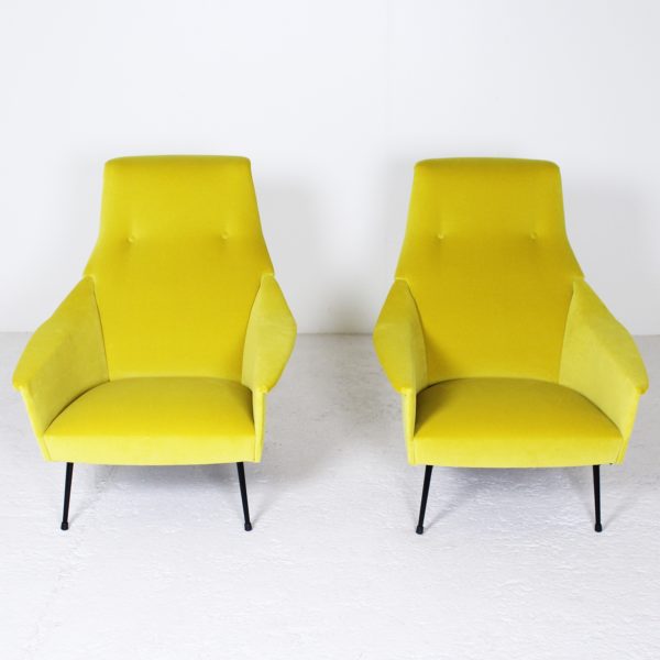 Fauteuils vintage de Guy Besnard, années 50, velours jaune de la Maison Lelievre