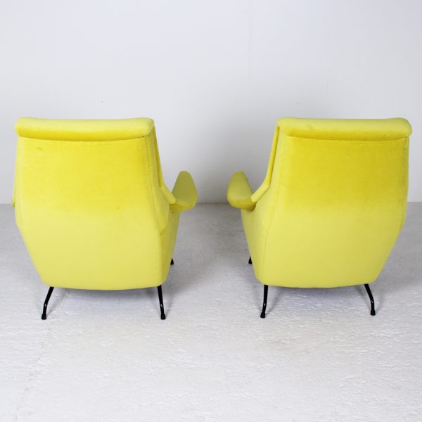 Fauteuils vintage de Guy Besnard, années 50, velours jaune de la Maison Lelievre