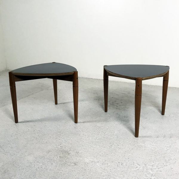 Small vintage tripod coffee tables, 1960s. Mahogany and black Formica.