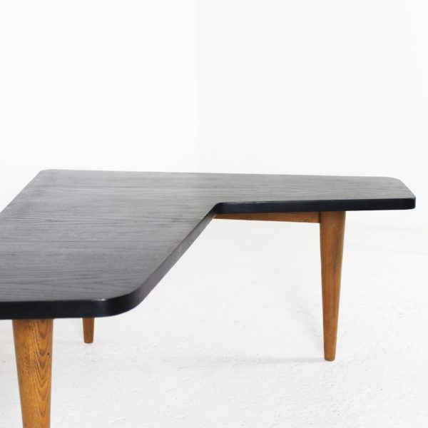 Table basse vintage, de forme libre 1950, de Maurice Pré, en frêne.