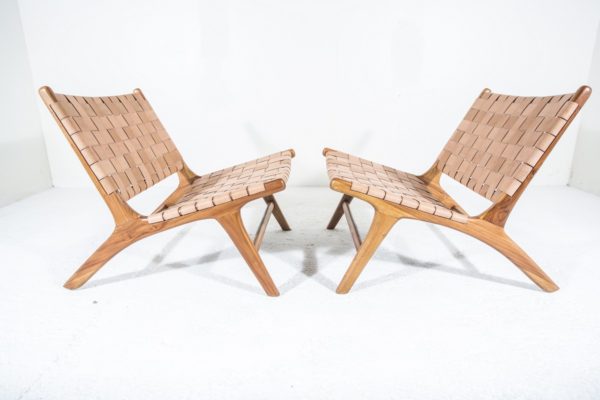 Fauteuils style scandinave, en teck et cuir.