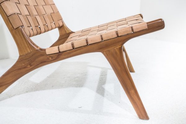 Fauteuils style scandinave, en teck et cuir.