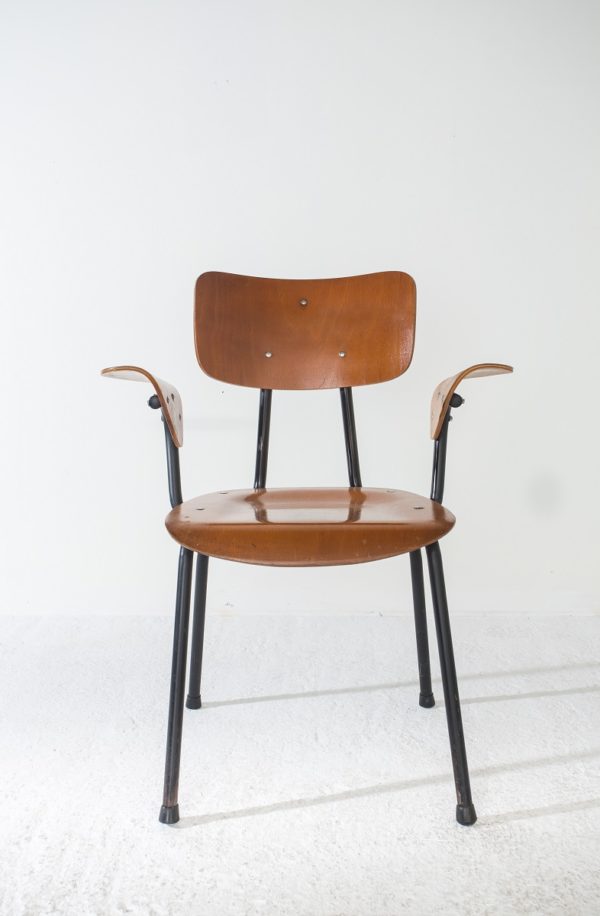 Fauteuil de bureau vintage 1950, édité par Mobilor, en contreplaqué moulé et métal.