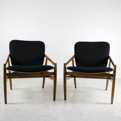 Vintage 60's Italian armchairs, wooden structure and black fabric seats.