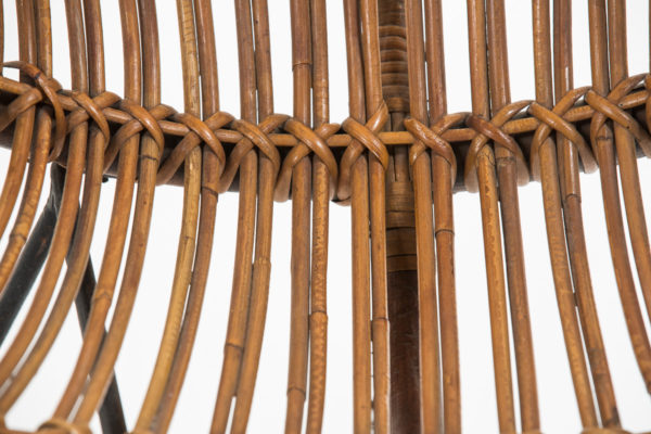 Fauteuils vintage en rotin et métal laqué noir, travail italien des années 60.