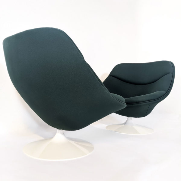 Paire de fauteuils vintage en tissu vert, modèle F557 (ou Oyster) de Pierre Paulin édité par Artifort en 1961