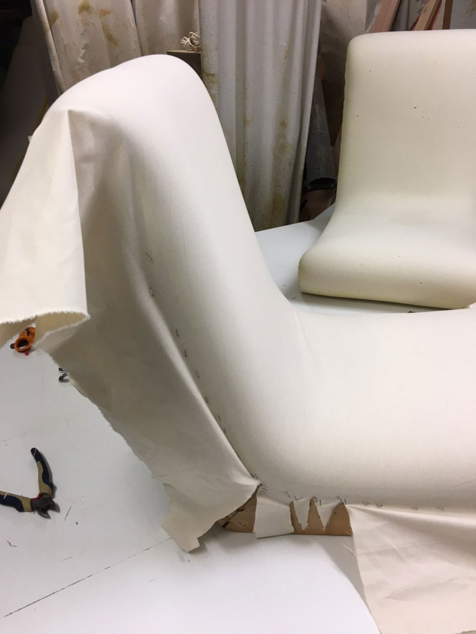 Restauration d'un fauteuil vintage par Atelier 2 pour Emmanuelle Vidal