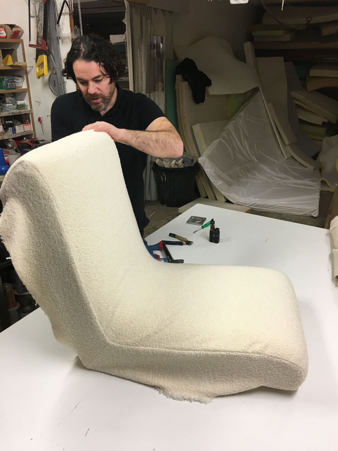 Restauration d'un fauteuil vintage par Atelier 2 pour Emmanuelle Vidal