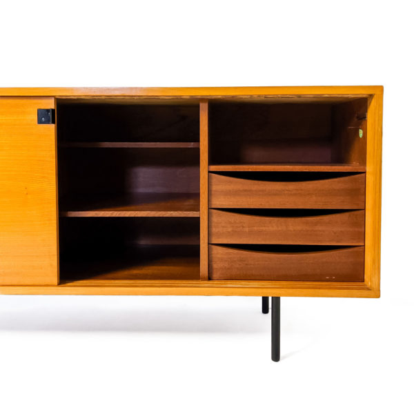 Enfilade vintage d’Alain Richard, édition Meubles TV, 1950