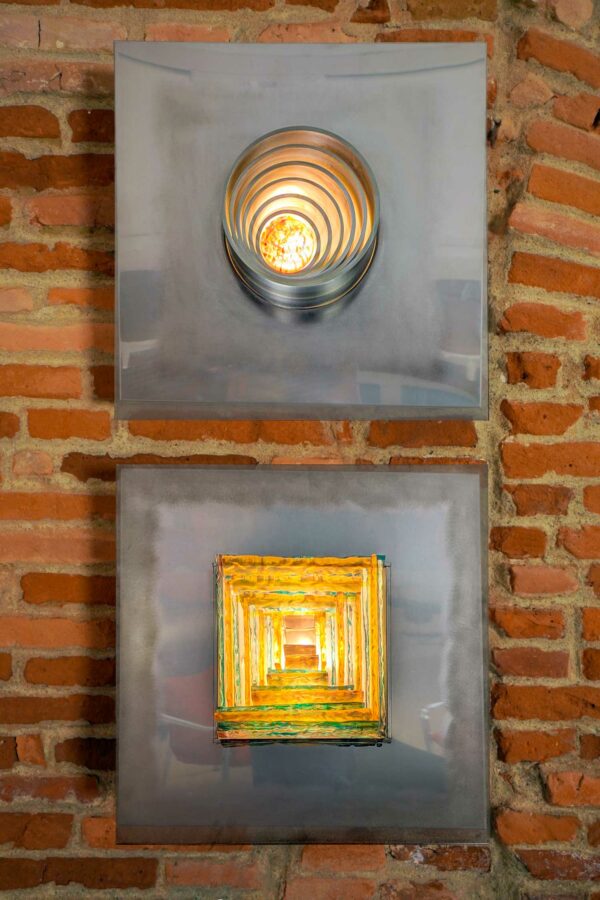 2 appliques en métal, résine et verre, par Angelo Brotto, 1970 – Image 14