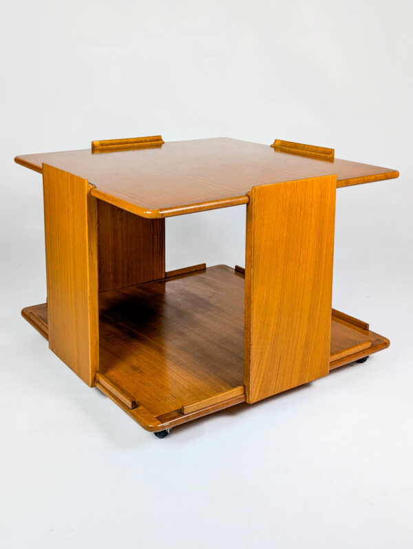 Table à roulettes en chêne blond, 1970 – Image 2