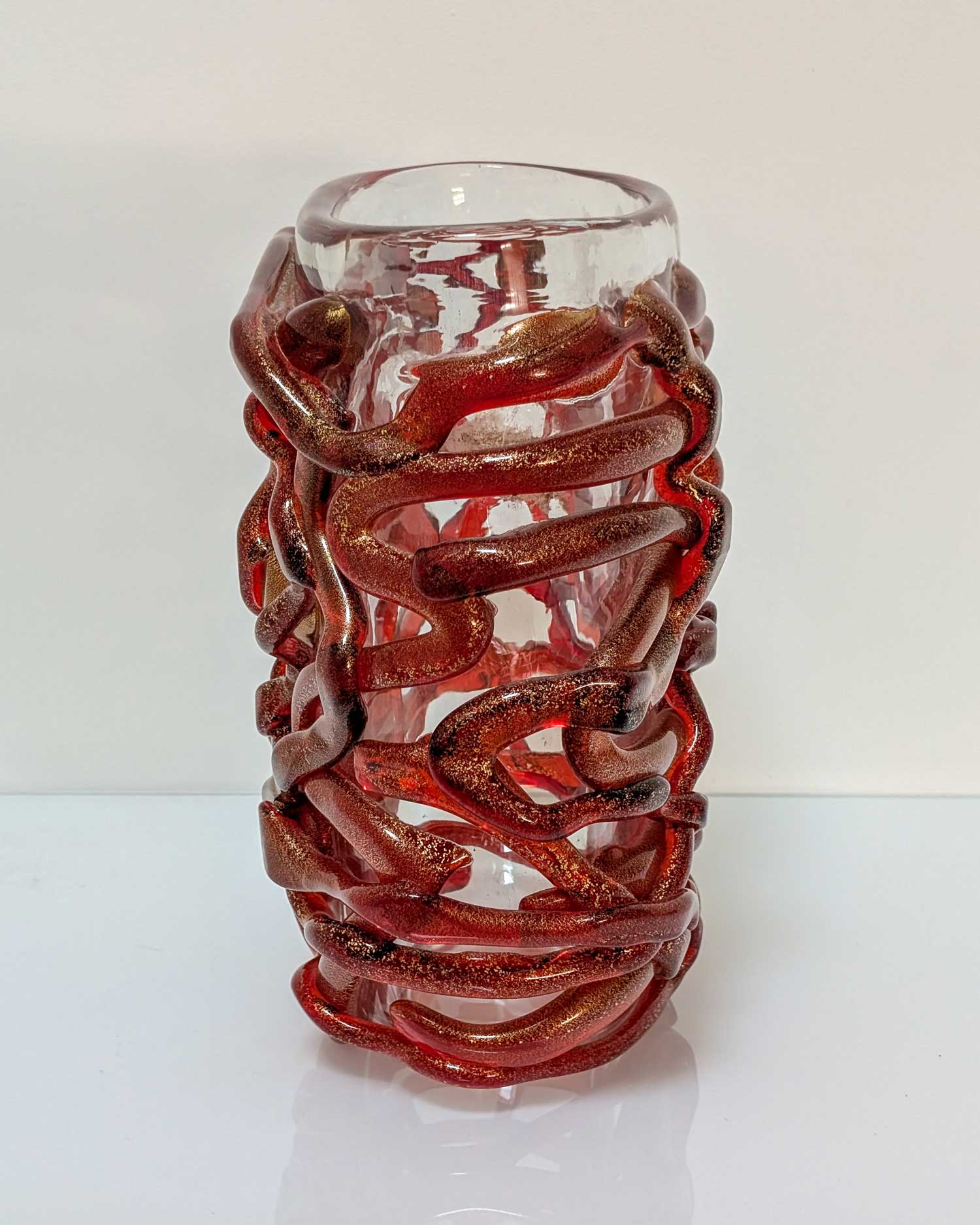 Vase contemporain en verre soufflé rouge, Murano – Image 5